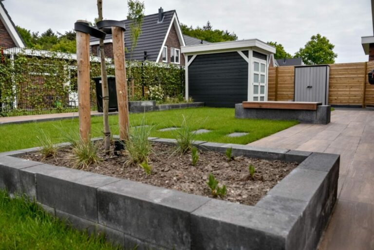 moderne tuin met borders